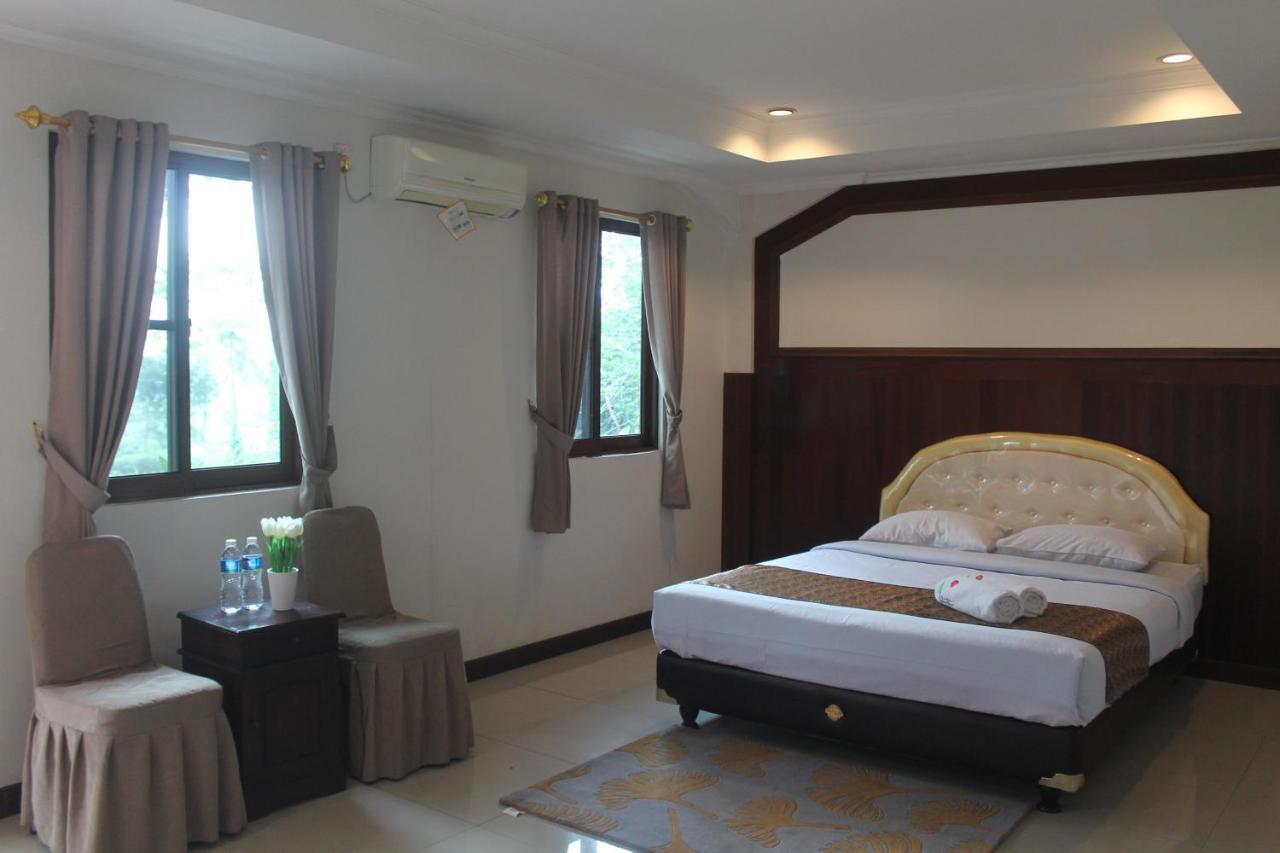 New Green Sentul Resort Bogor Exteriör bild