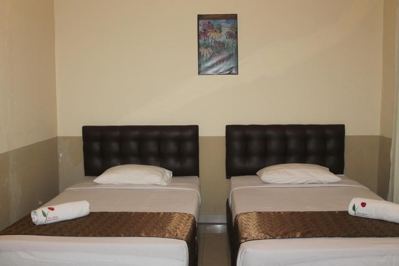 New Green Sentul Resort Bogor Exteriör bild