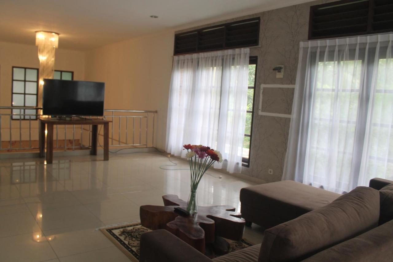 New Green Sentul Resort Bogor Exteriör bild