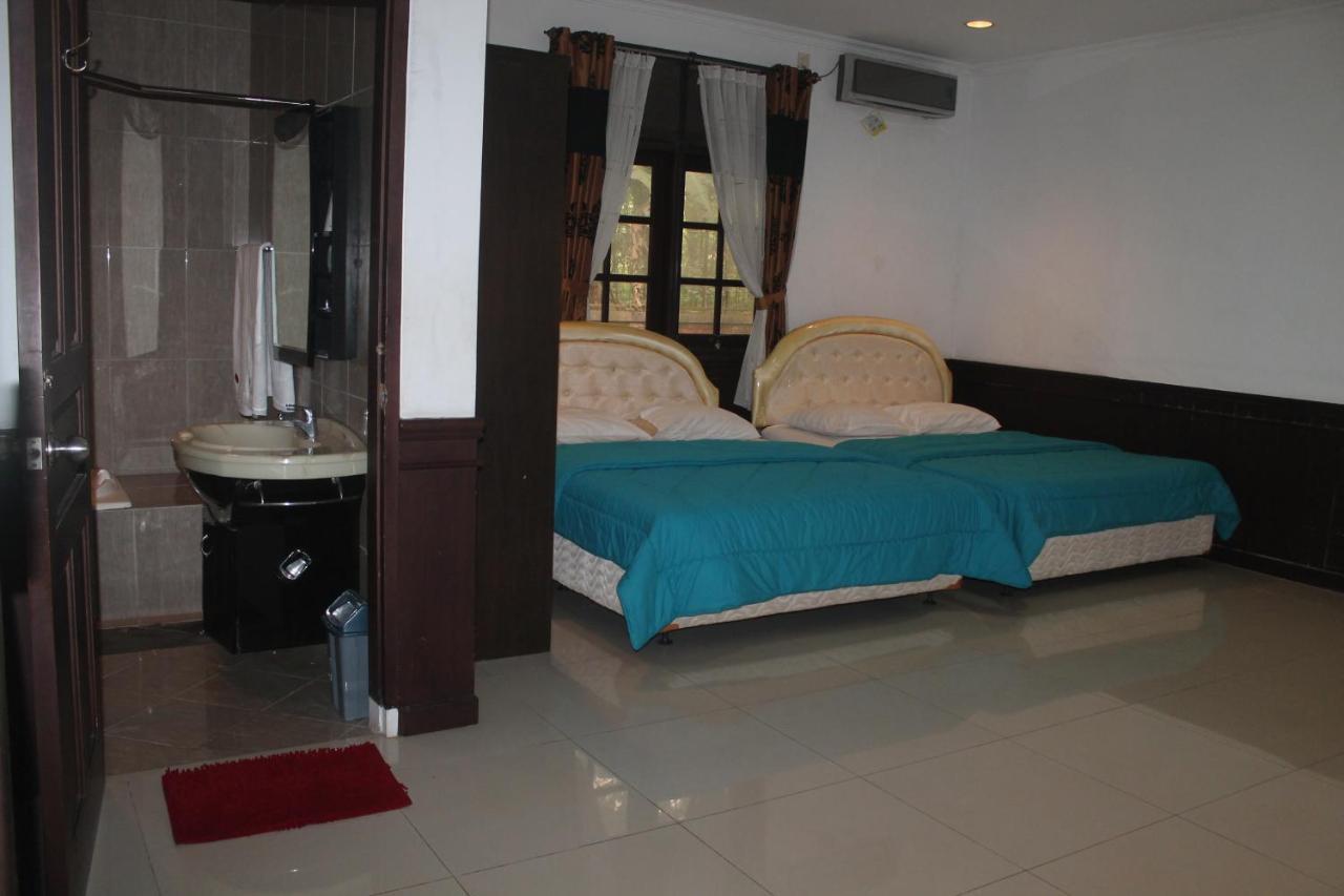 New Green Sentul Resort Bogor Exteriör bild